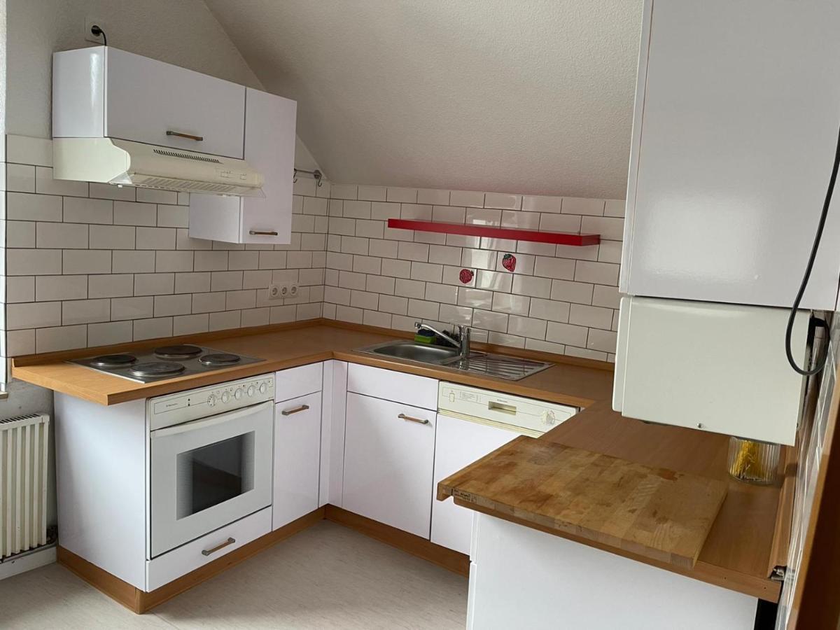 Apartment Bis Zu 8 Einzelbetten Stellplatz Wifi Essen Exteriér fotografie